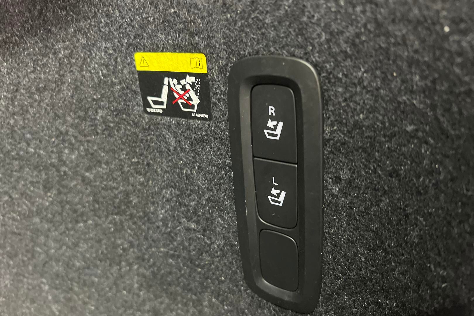 Volvo XC40 iso kuva 28