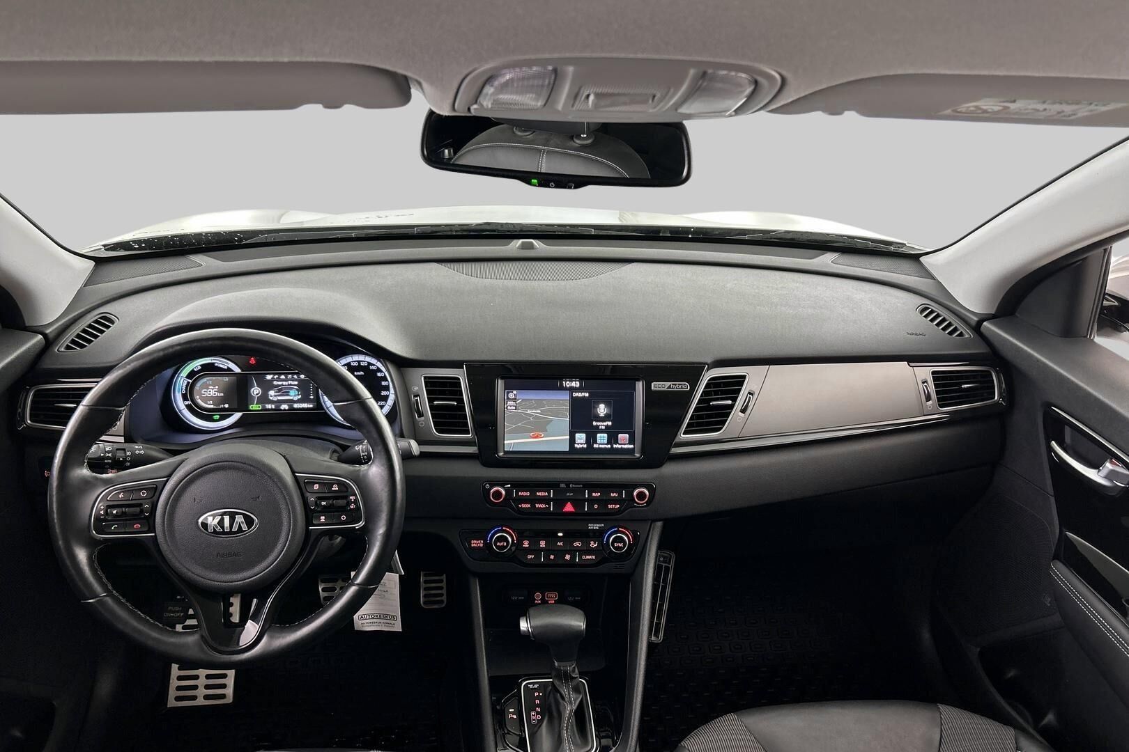 Kia Niro iso kuva 10