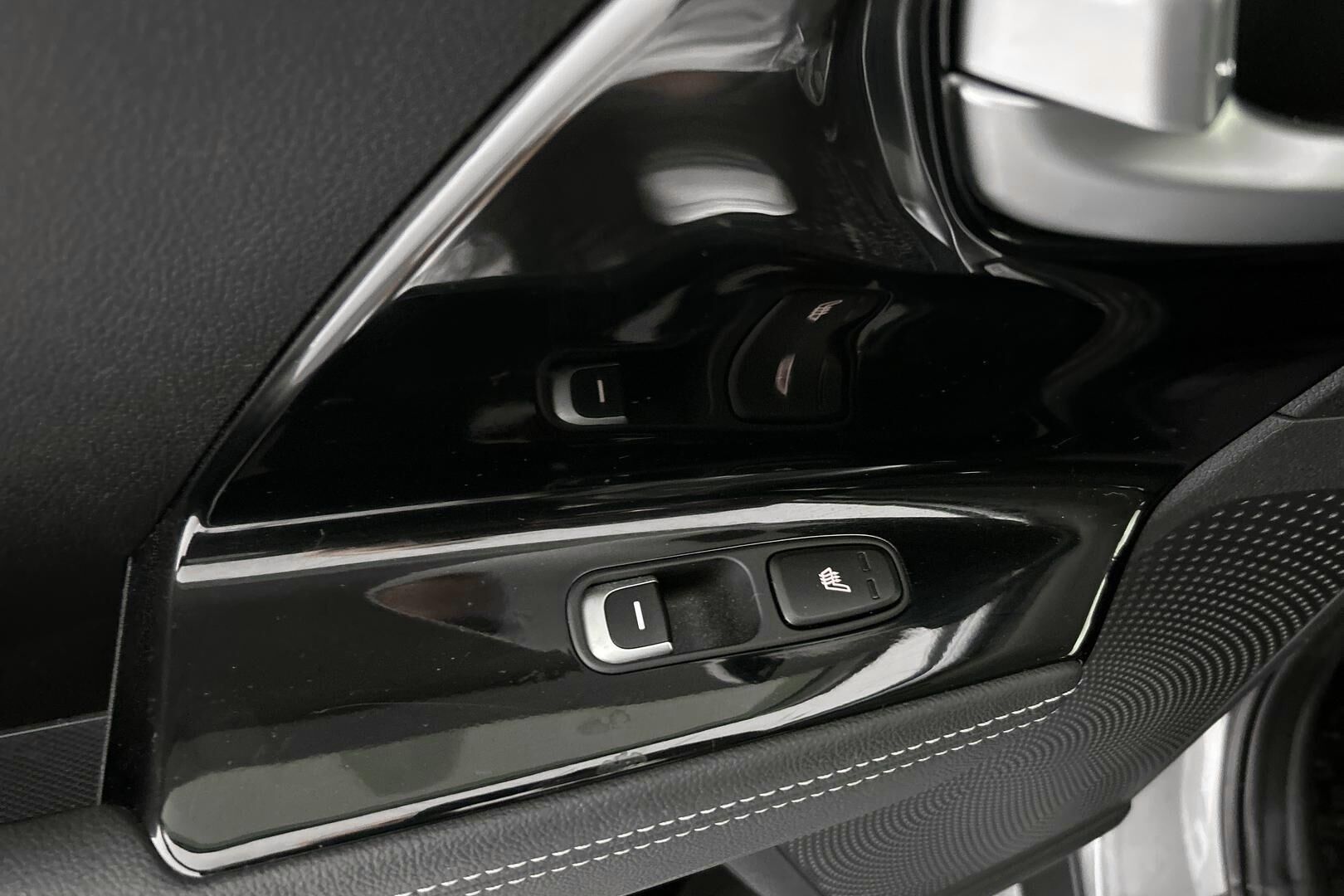 Kia Niro iso kuva 13