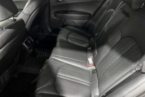 Kia Optima esikatselu 8