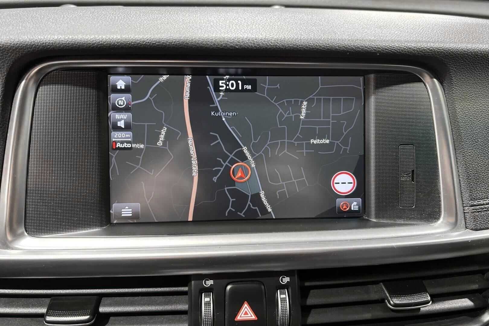 Kia Optima iso kuva 17