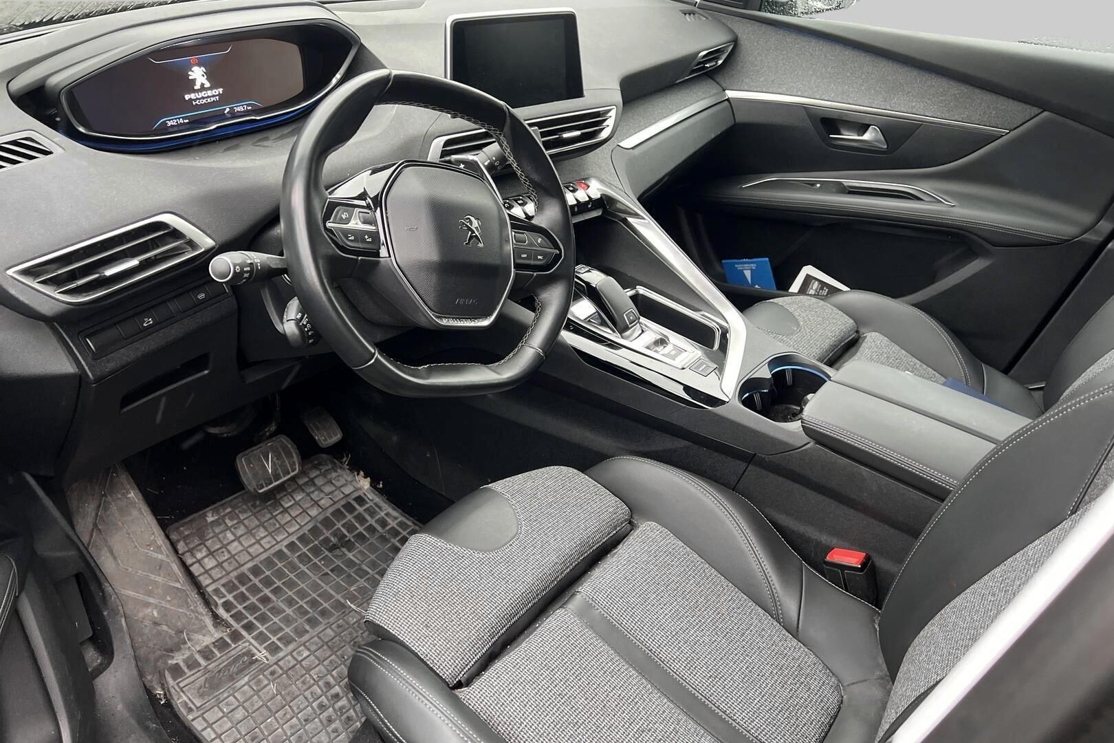 Peugeot 3008 iso kuva 2