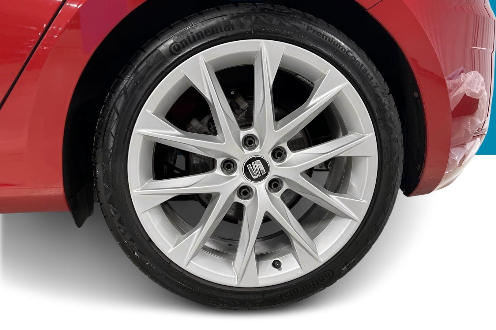 Seat Leon iso kuva 12