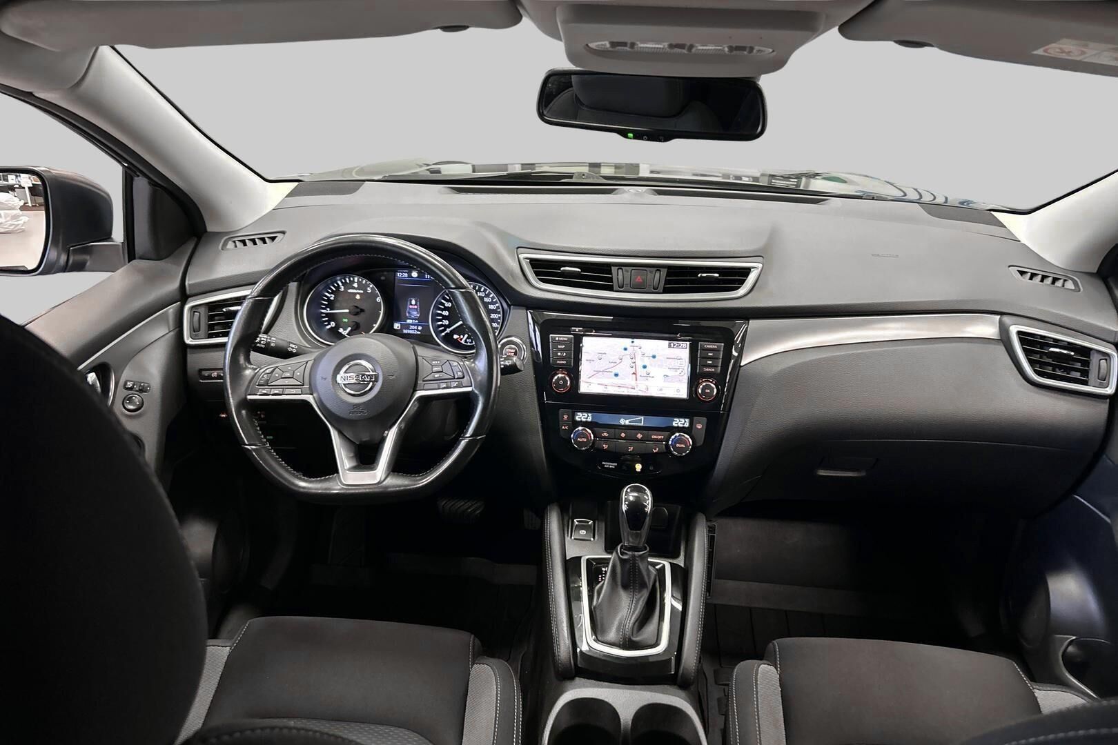 Nissan Qashqai iso kuva 11