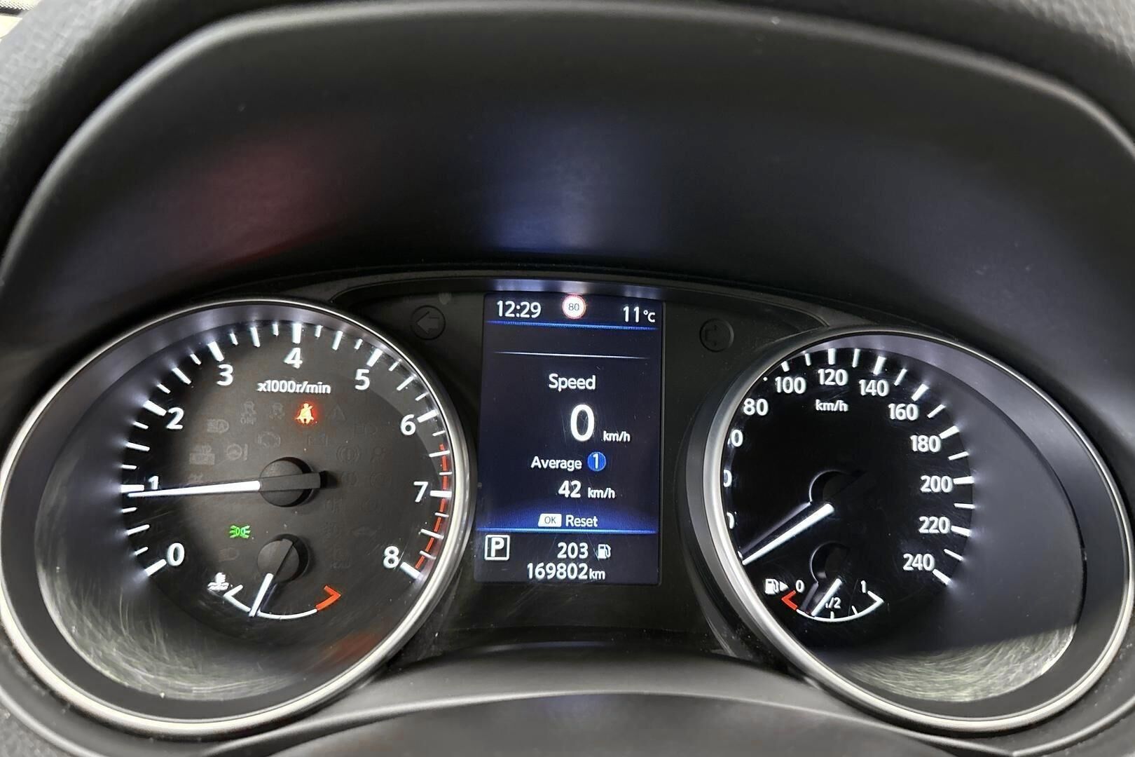 Nissan Qashqai iso kuva 14