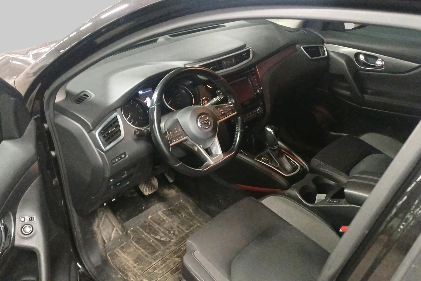 Nissan Qashqai iso kuva 2