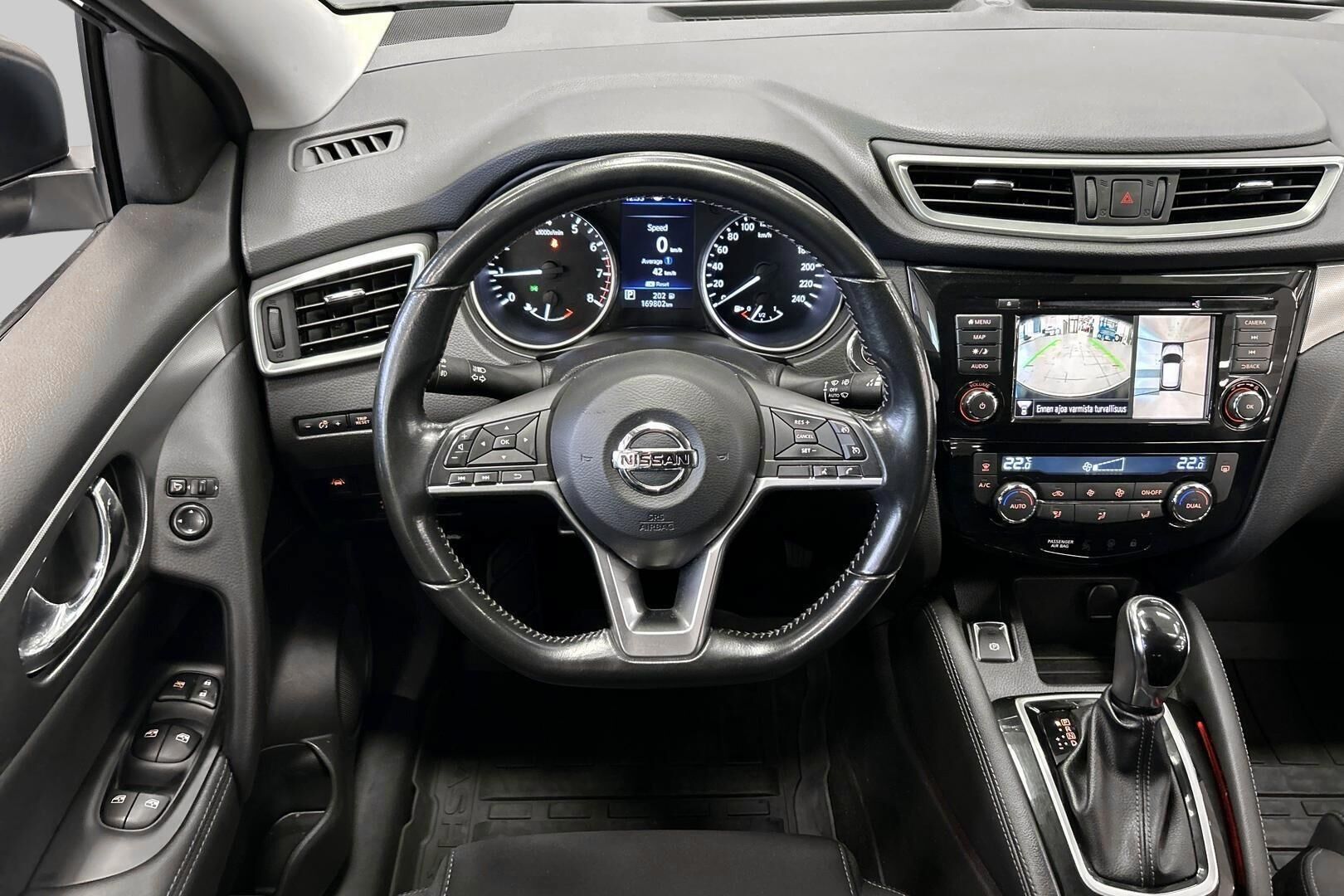 Nissan Qashqai iso kuva 32