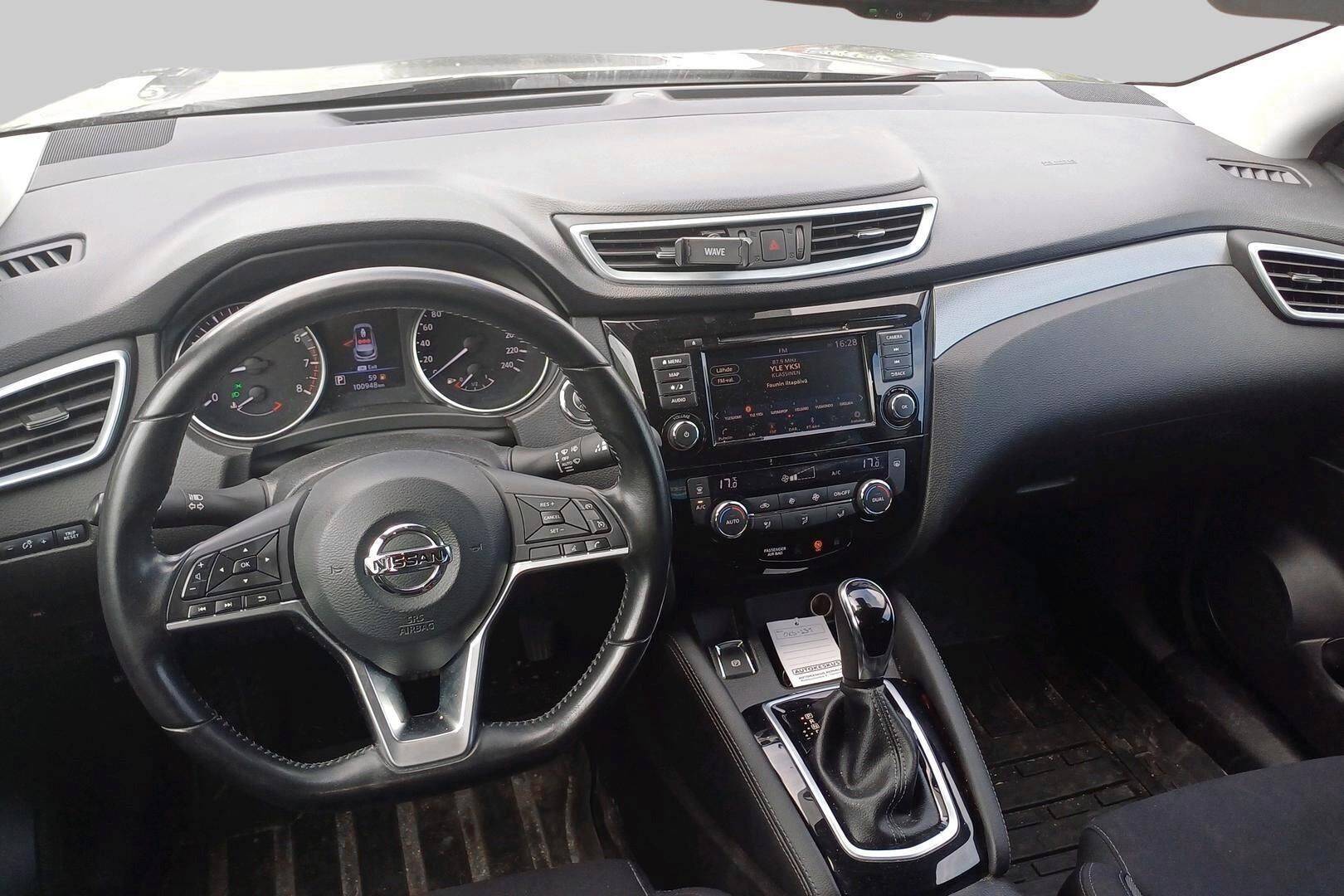 Nissan Qashqai iso kuva 1