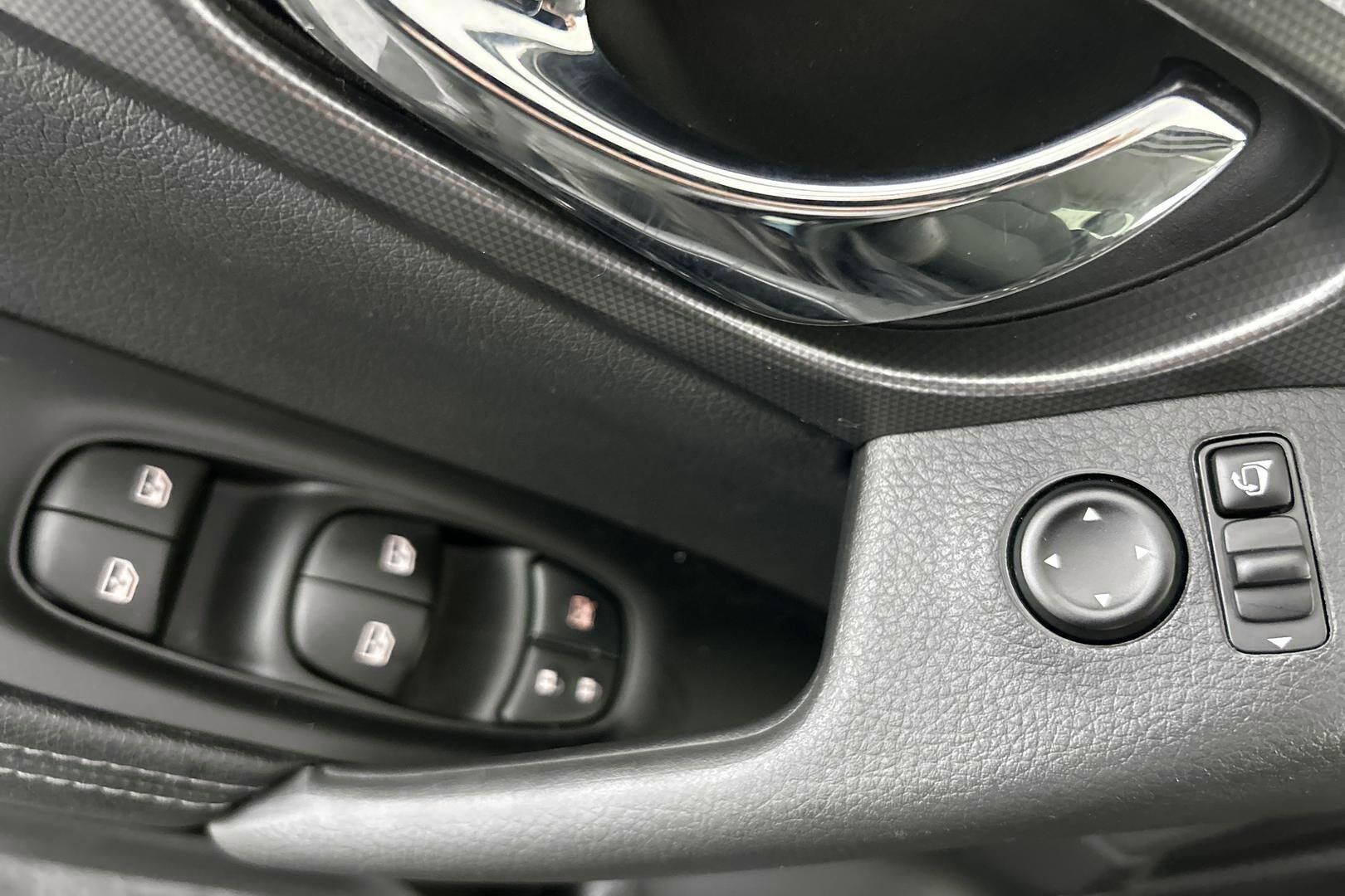 Nissan Qashqai iso kuva 31