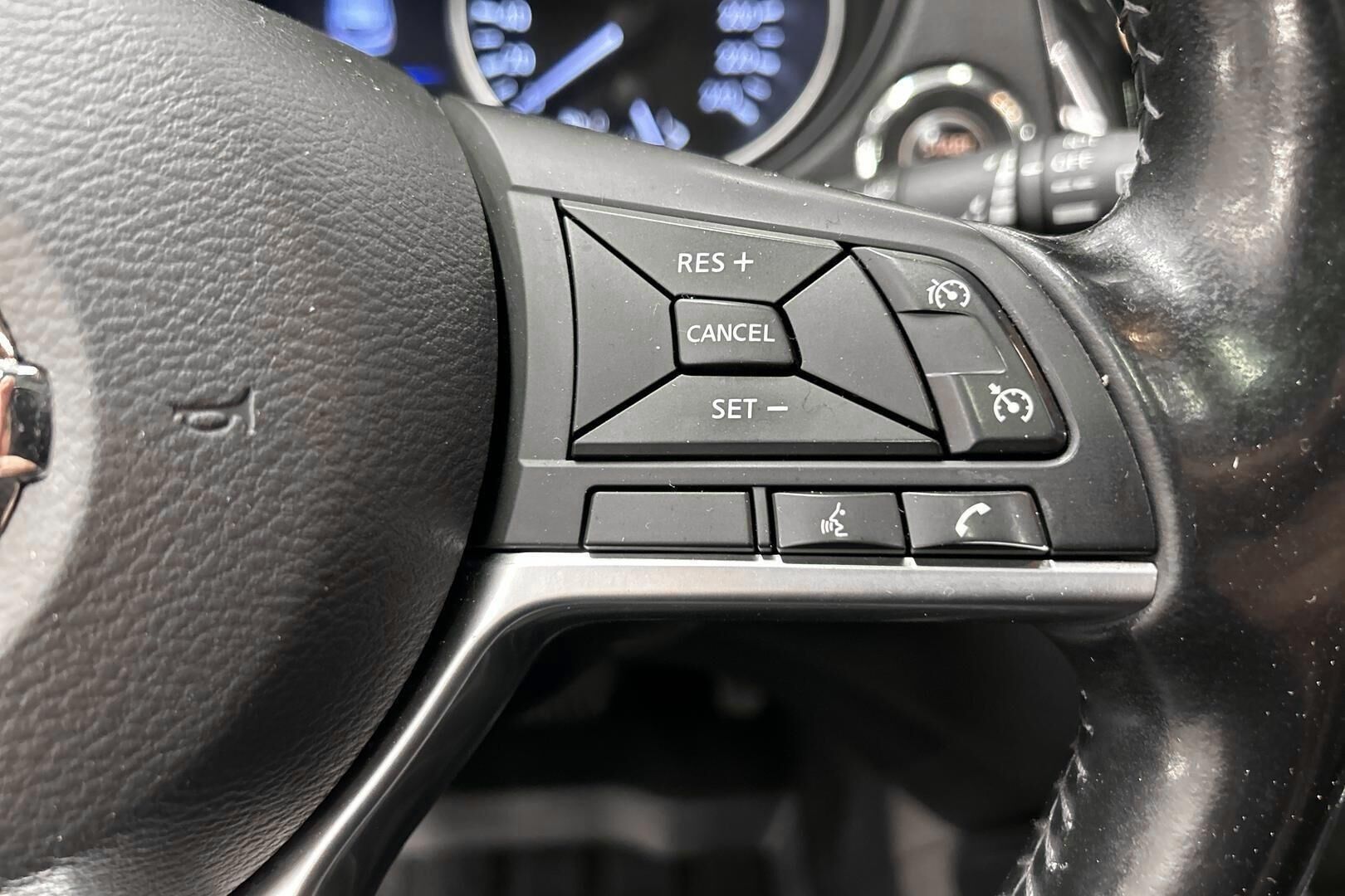 Nissan Qashqai iso kuva 18