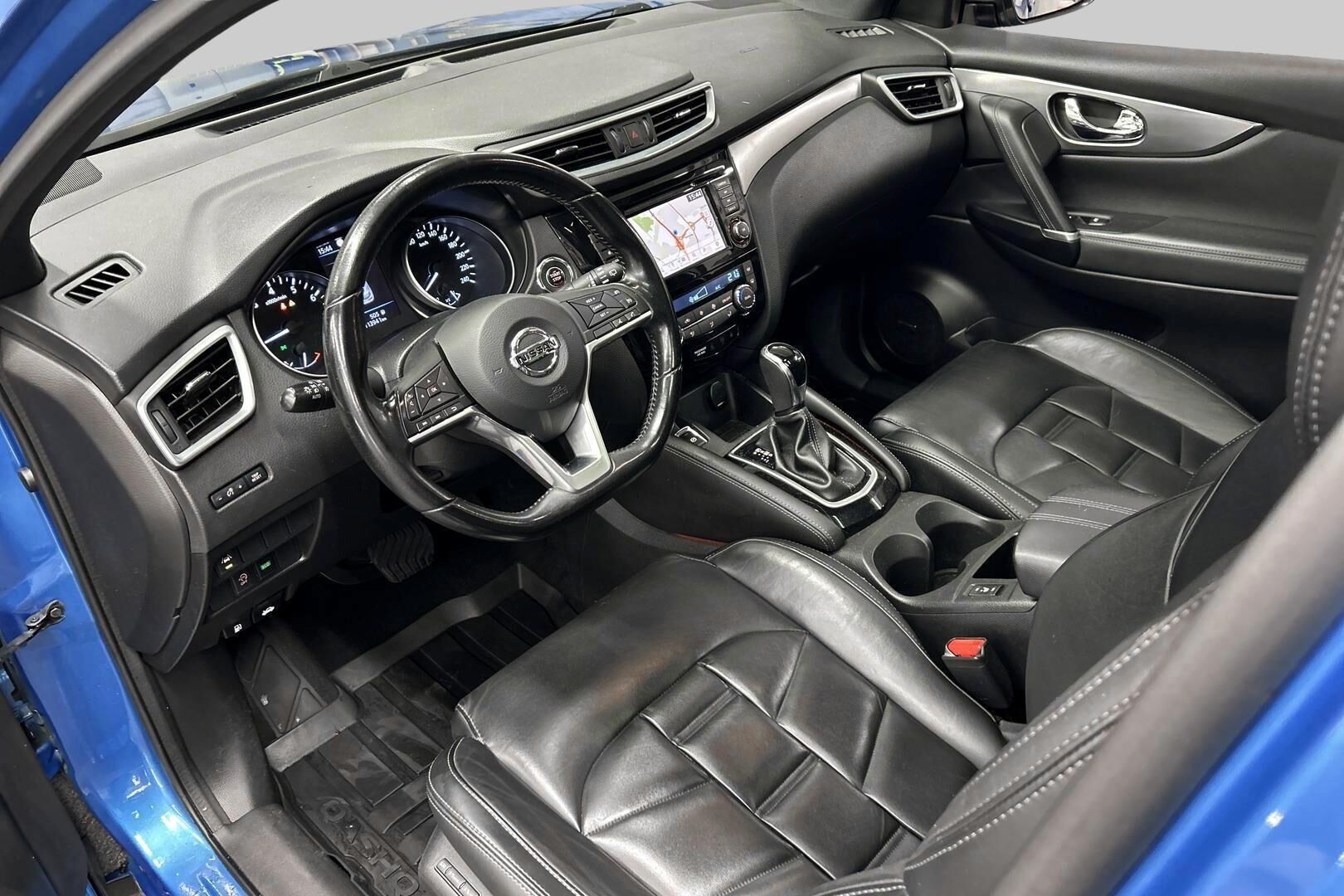 Nissan Qashqai iso kuva 8