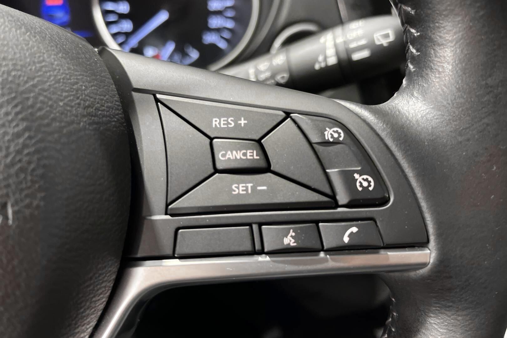 Nissan Qashqai iso kuva 11