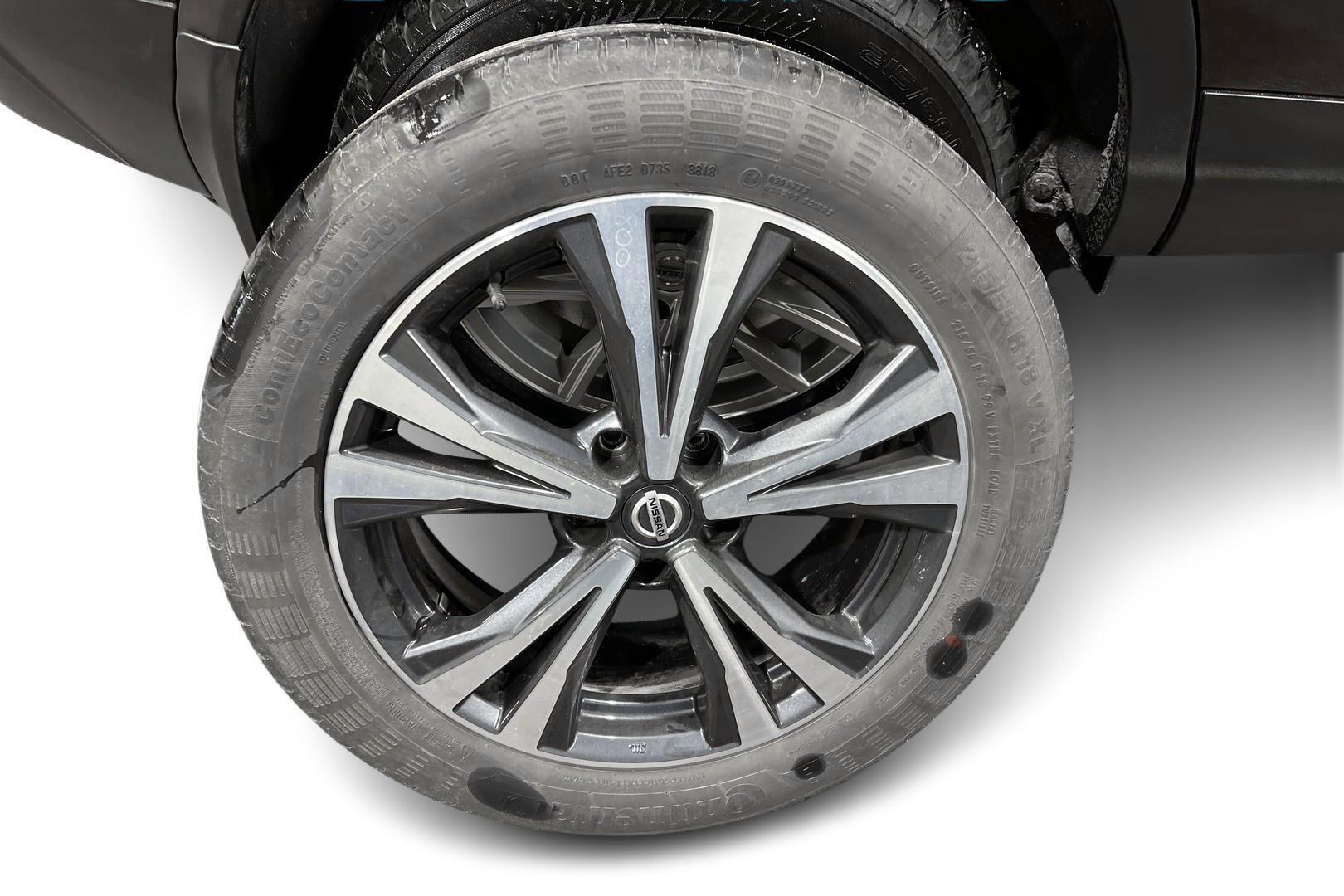 Nissan Qashqai iso kuva 16