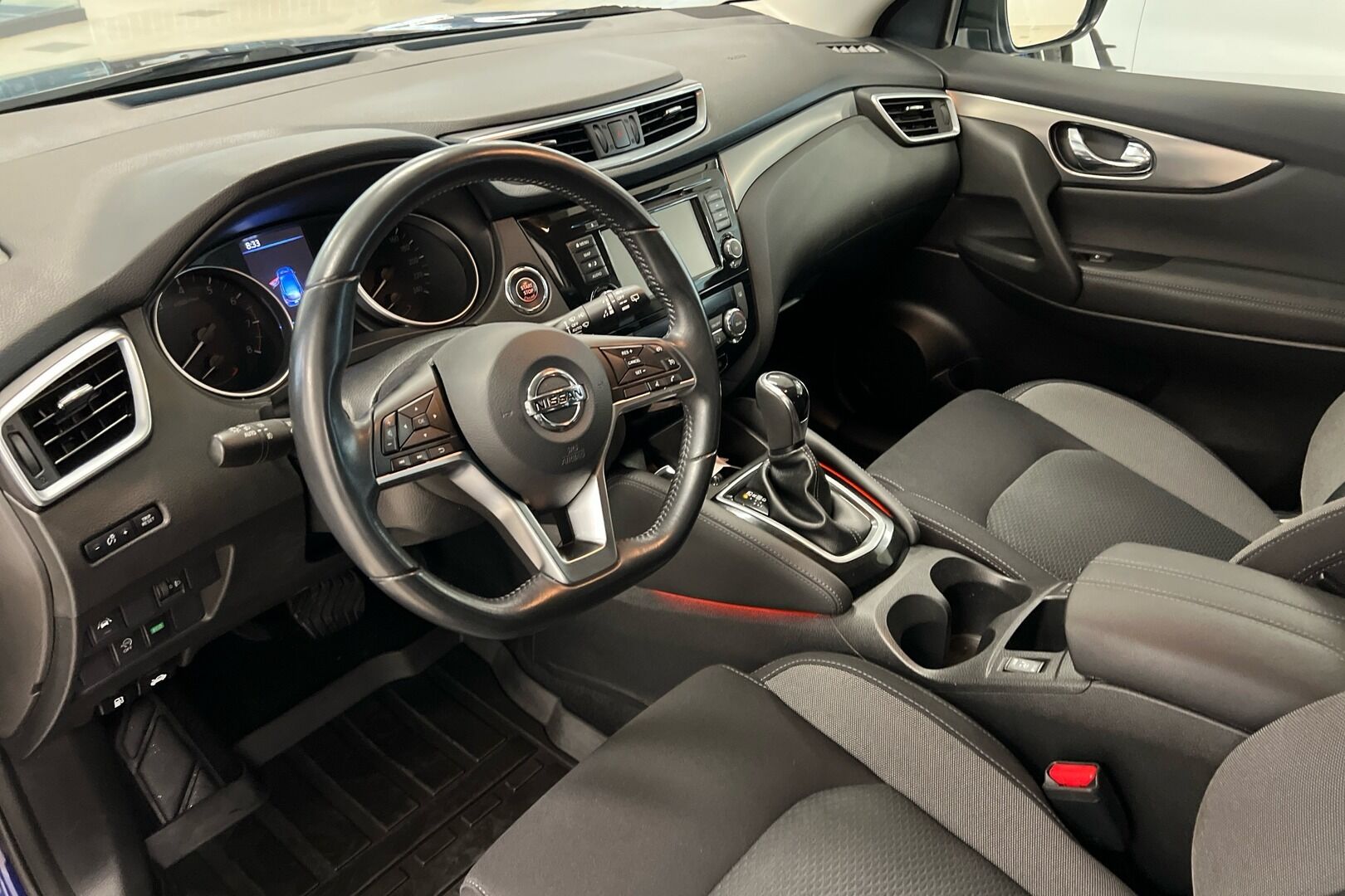 Nissan Qashqai iso kuva 5