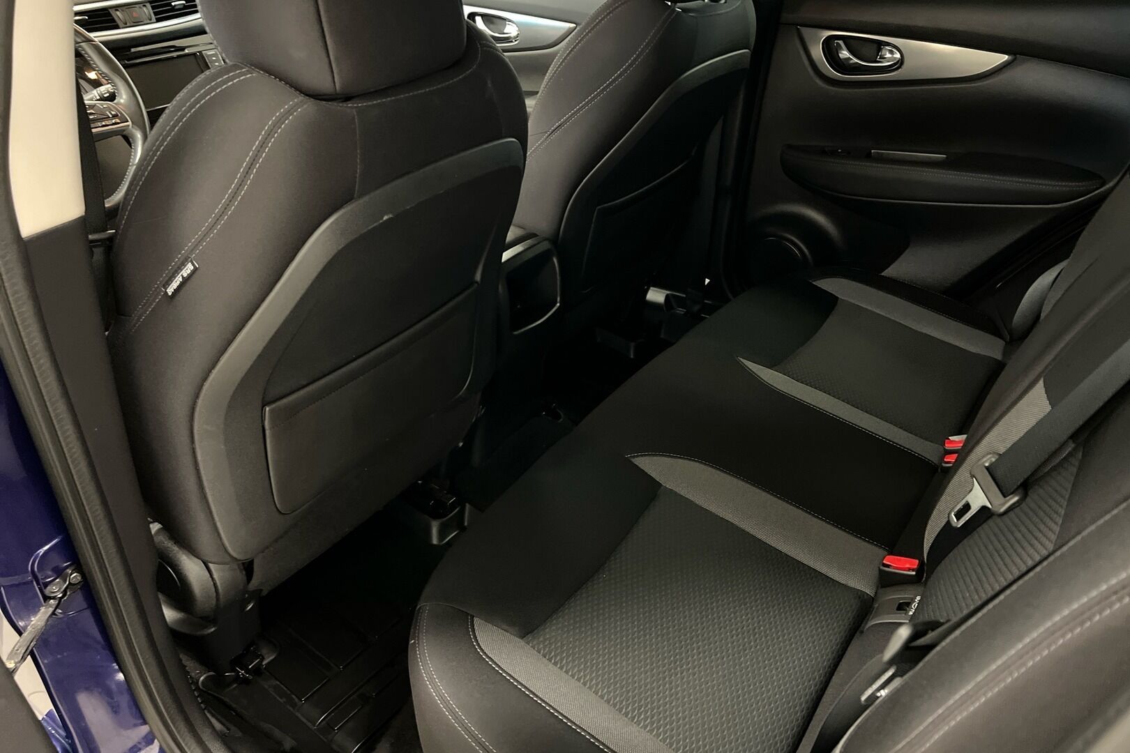 Nissan Qashqai iso kuva 7