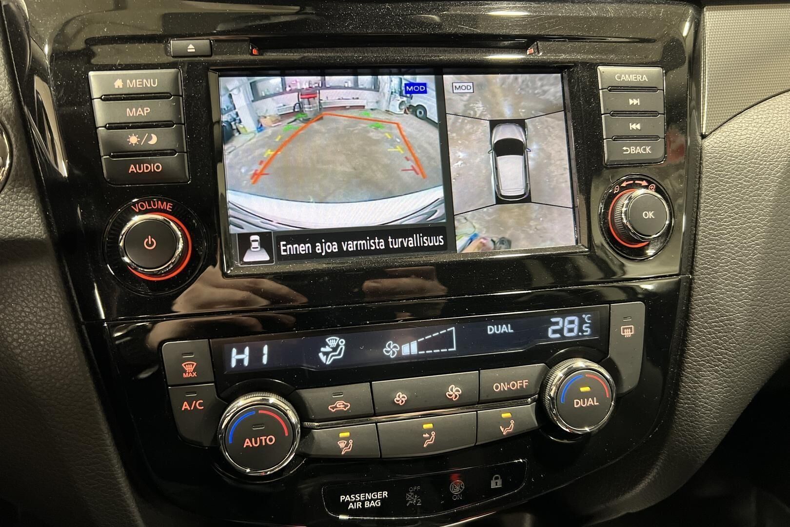 Nissan Qashqai iso kuva 14