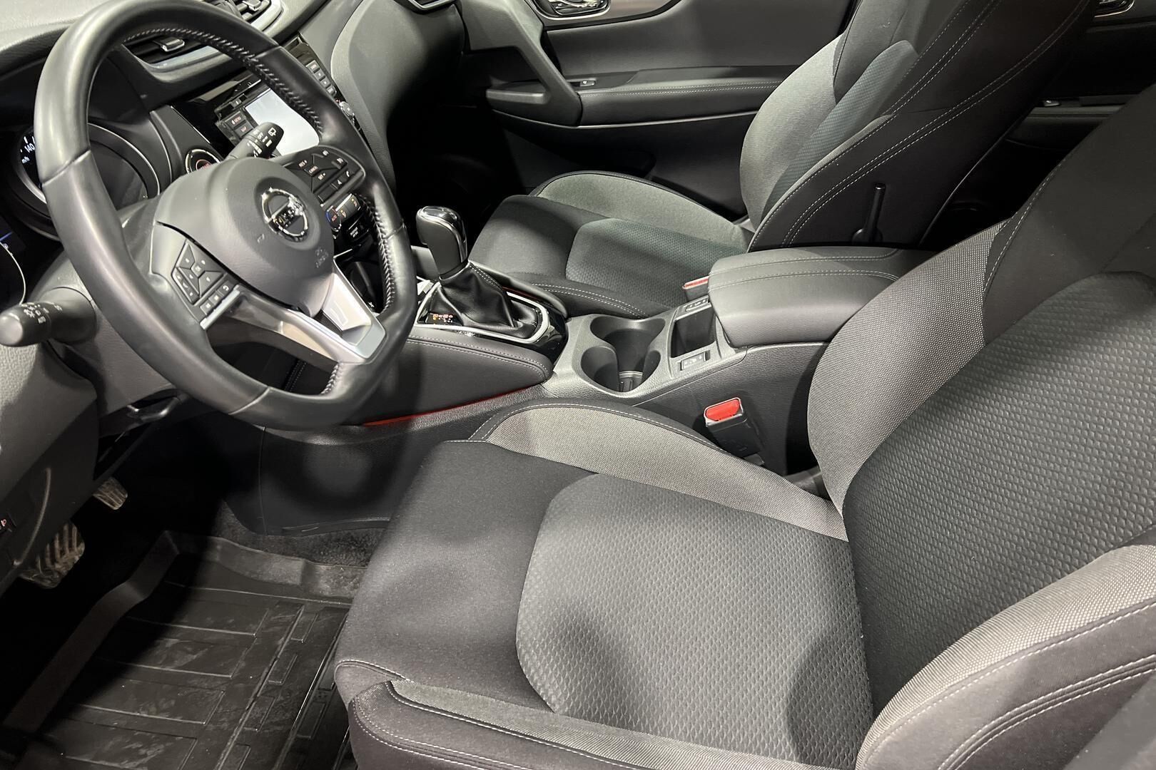 Nissan Qashqai iso kuva 4