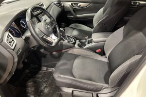Nissan Qashqai esikatselu 6