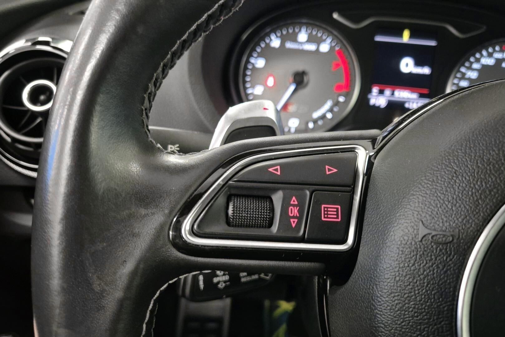 Audi S3 iso kuva 19