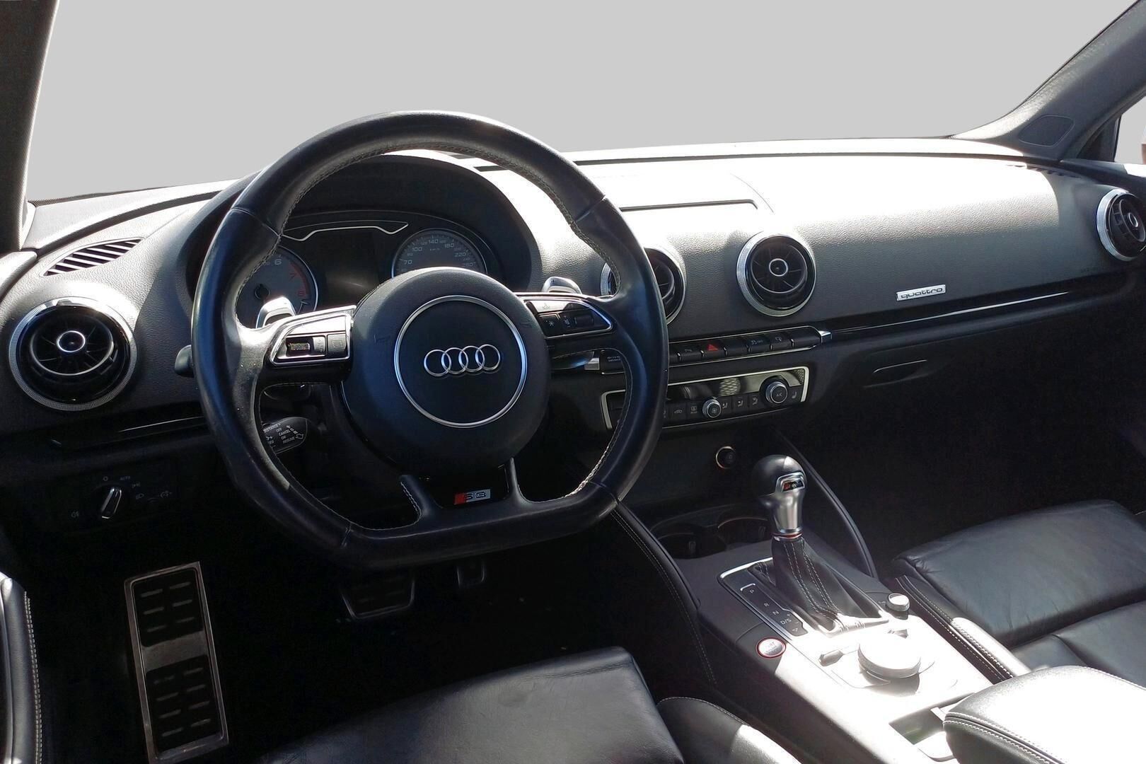 Audi S3 iso kuva 2