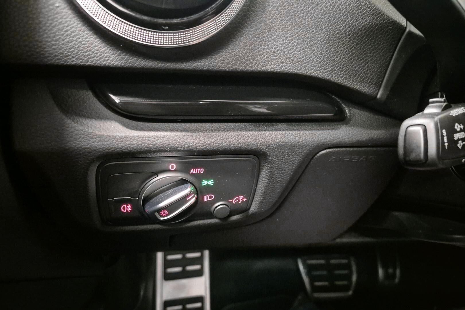 Audi S3 iso kuva 21