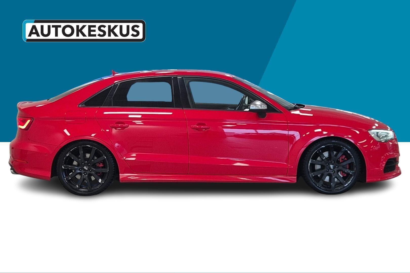Audi S3 iso kuva 4