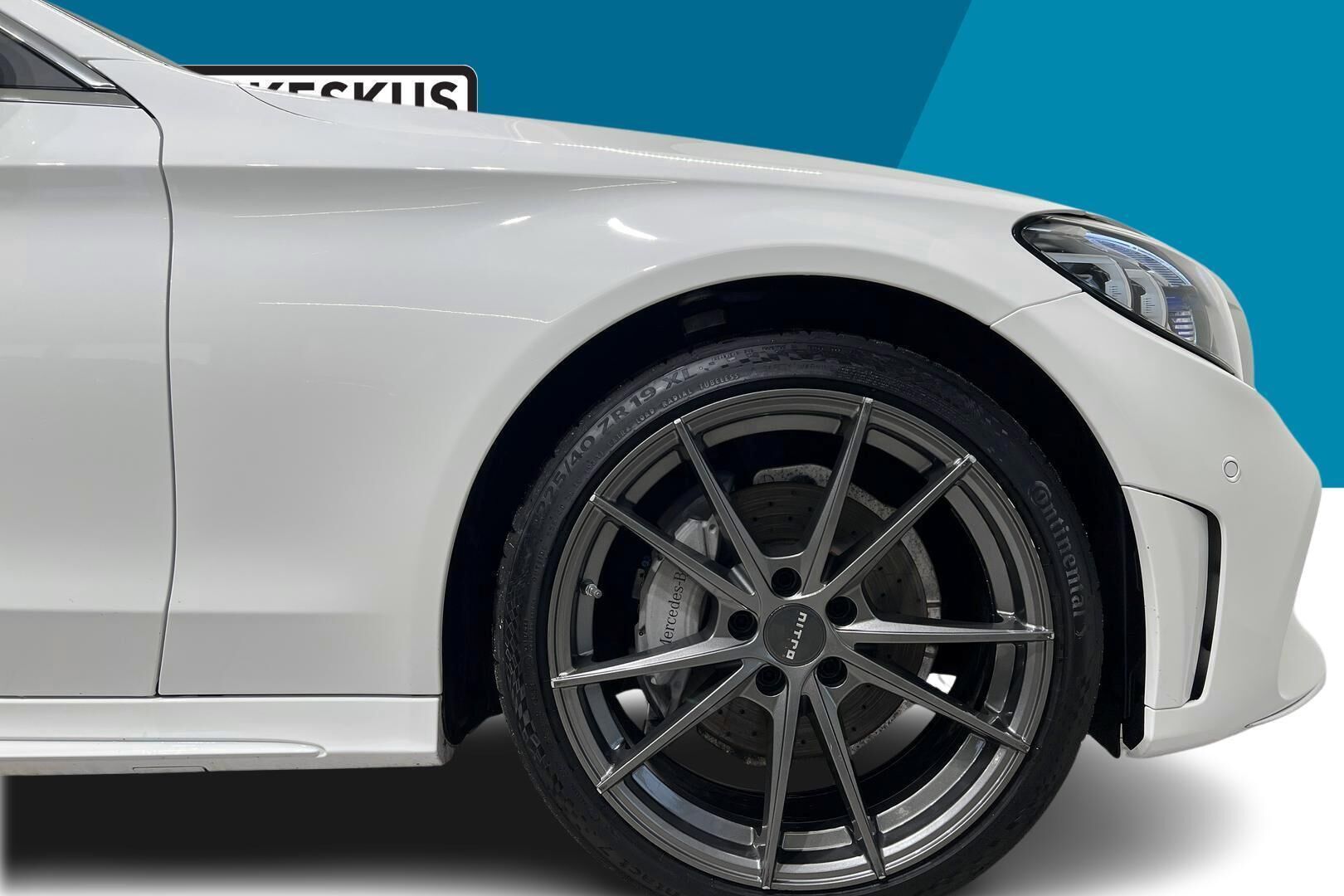 Mercedes-Benz C iso kuva 13