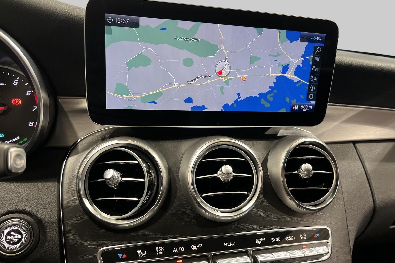 Mercedes-Benz C iso kuva 15