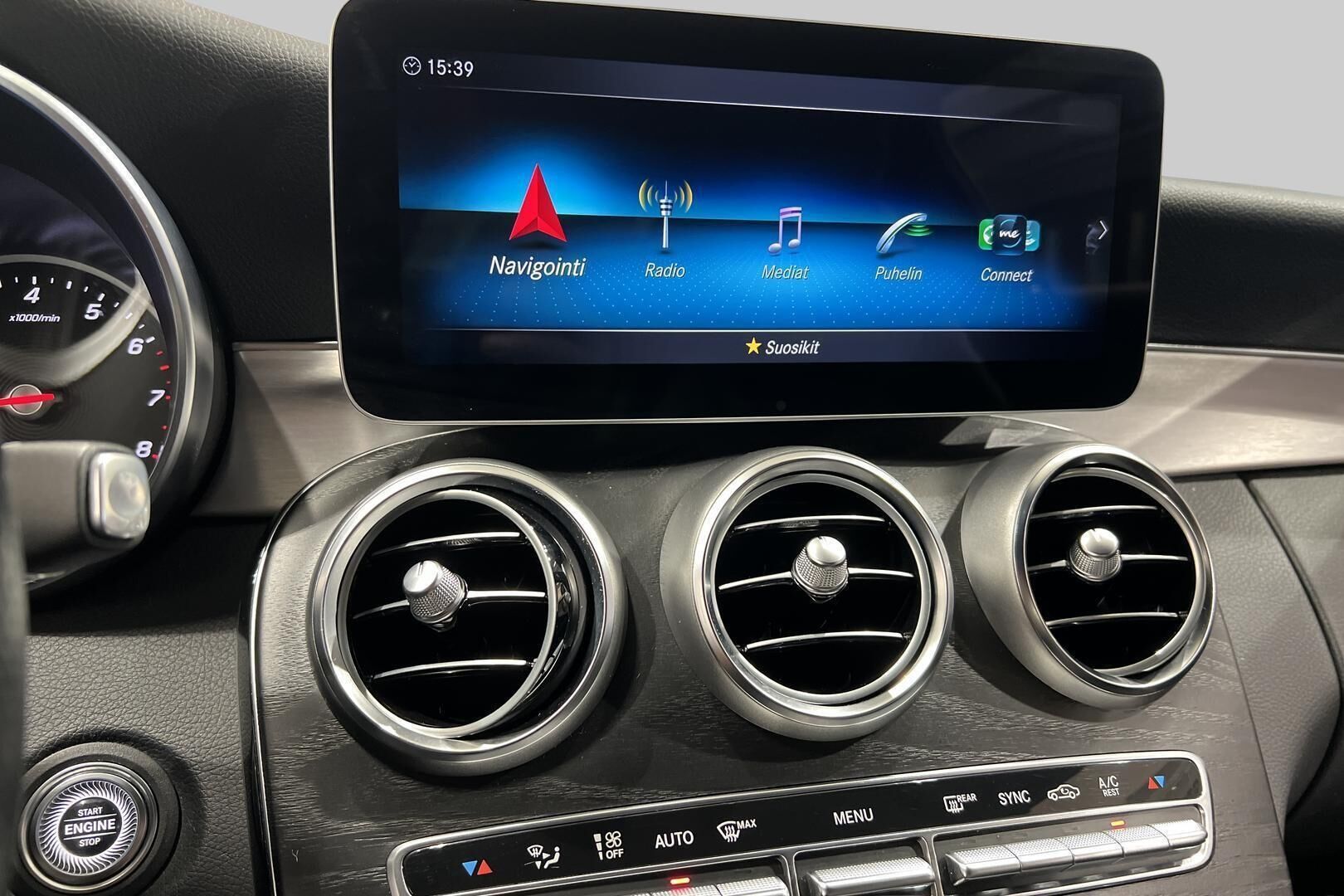 Mercedes-Benz C iso kuva 19