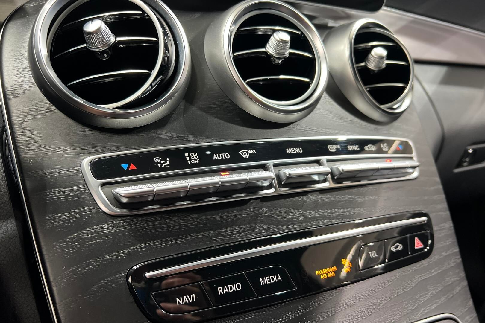 Mercedes-Benz C iso kuva 20