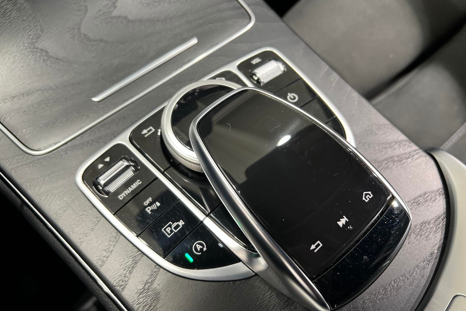 Mercedes-Benz C iso kuva 23