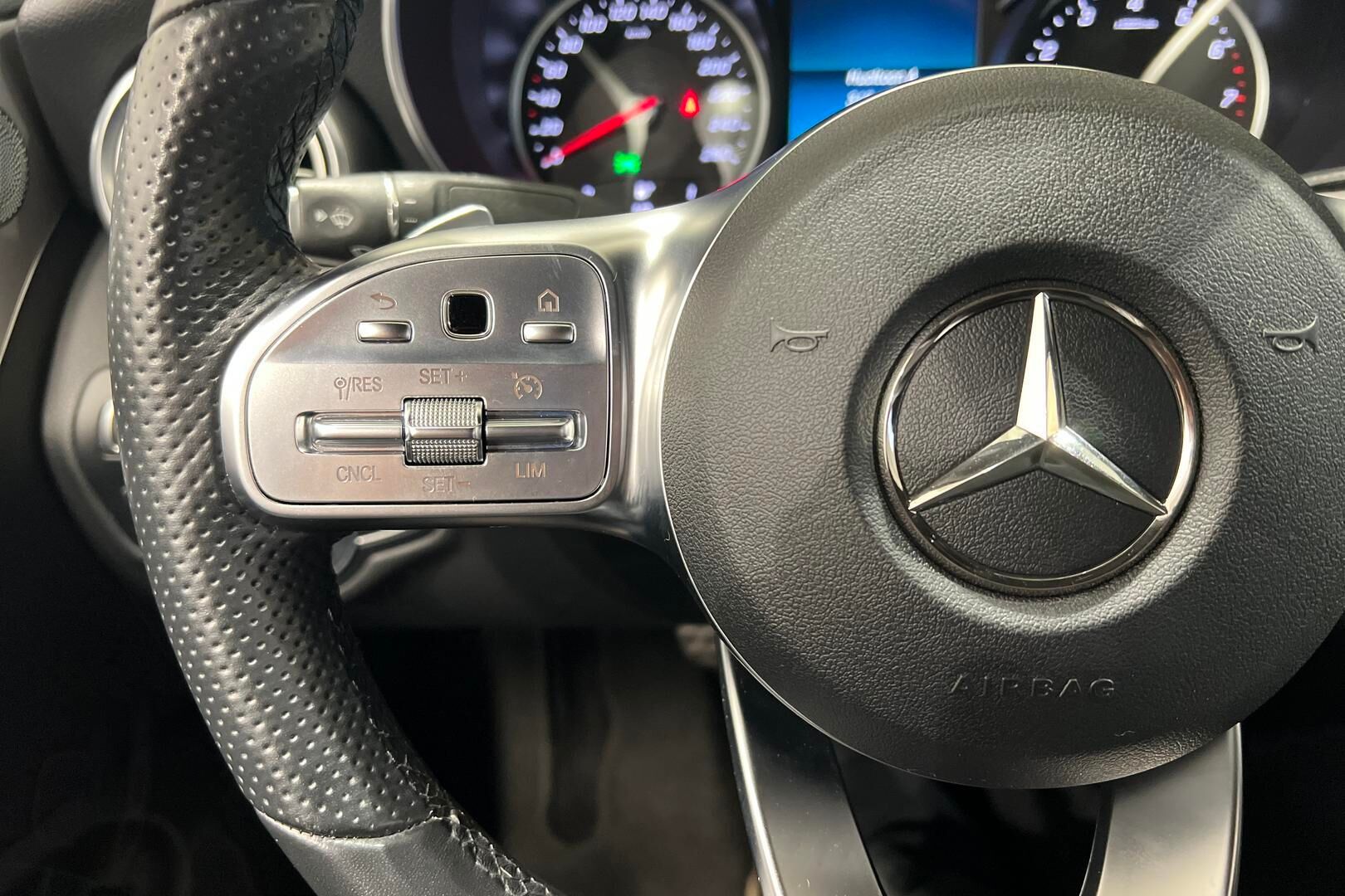 Mercedes-Benz C iso kuva 26