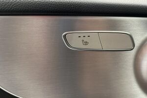 Mercedes-Benz C esikatselu 30