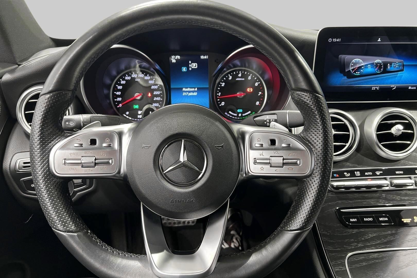 Mercedes-Benz C iso kuva 32