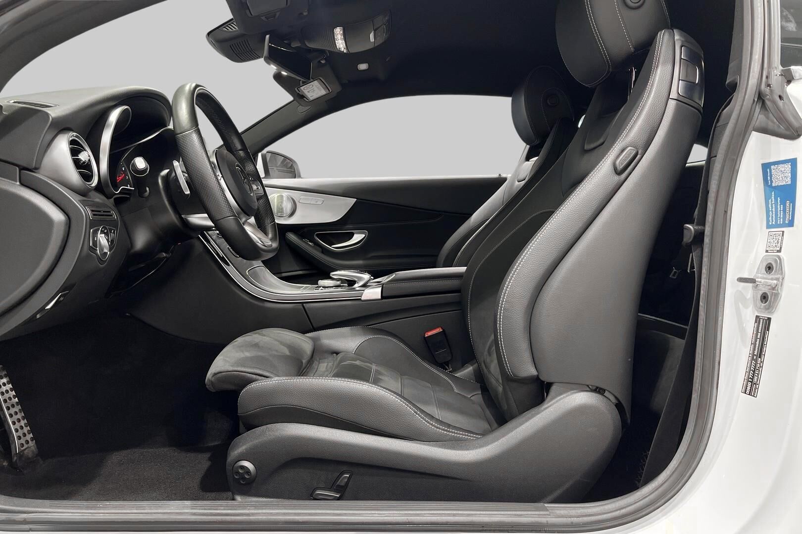 Mercedes-Benz C iso kuva 9