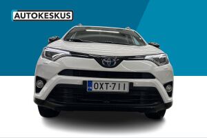 Toyota RAV4 esikatselu 1