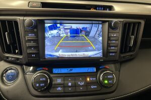 Toyota RAV4 esikatselu 13