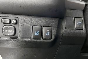 Toyota RAV4 esikatselu 17