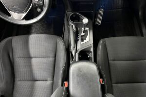 Toyota RAV4 esikatselu 20