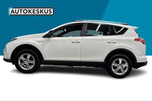 Toyota RAV4 esikatselu 6