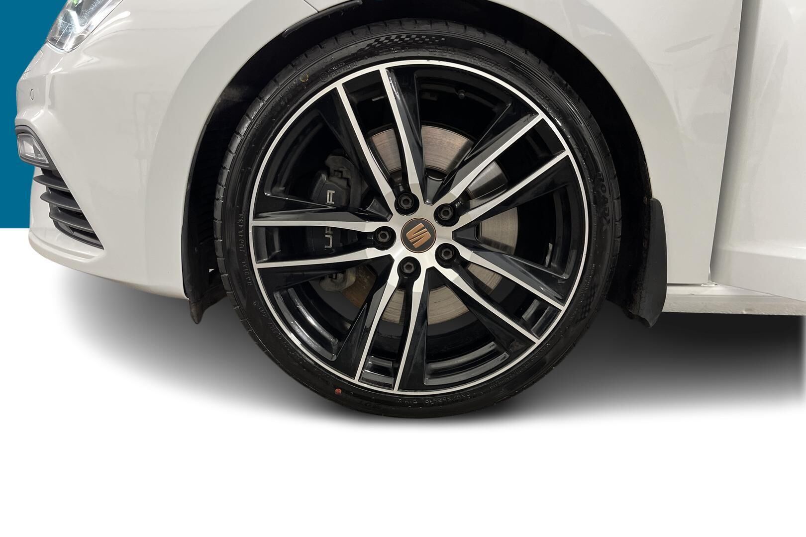 Seat Leon ST iso kuva 12