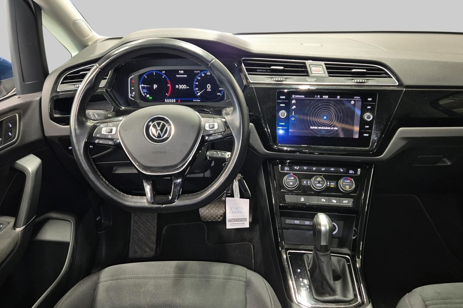 Volkswagen Touran iso kuva 2