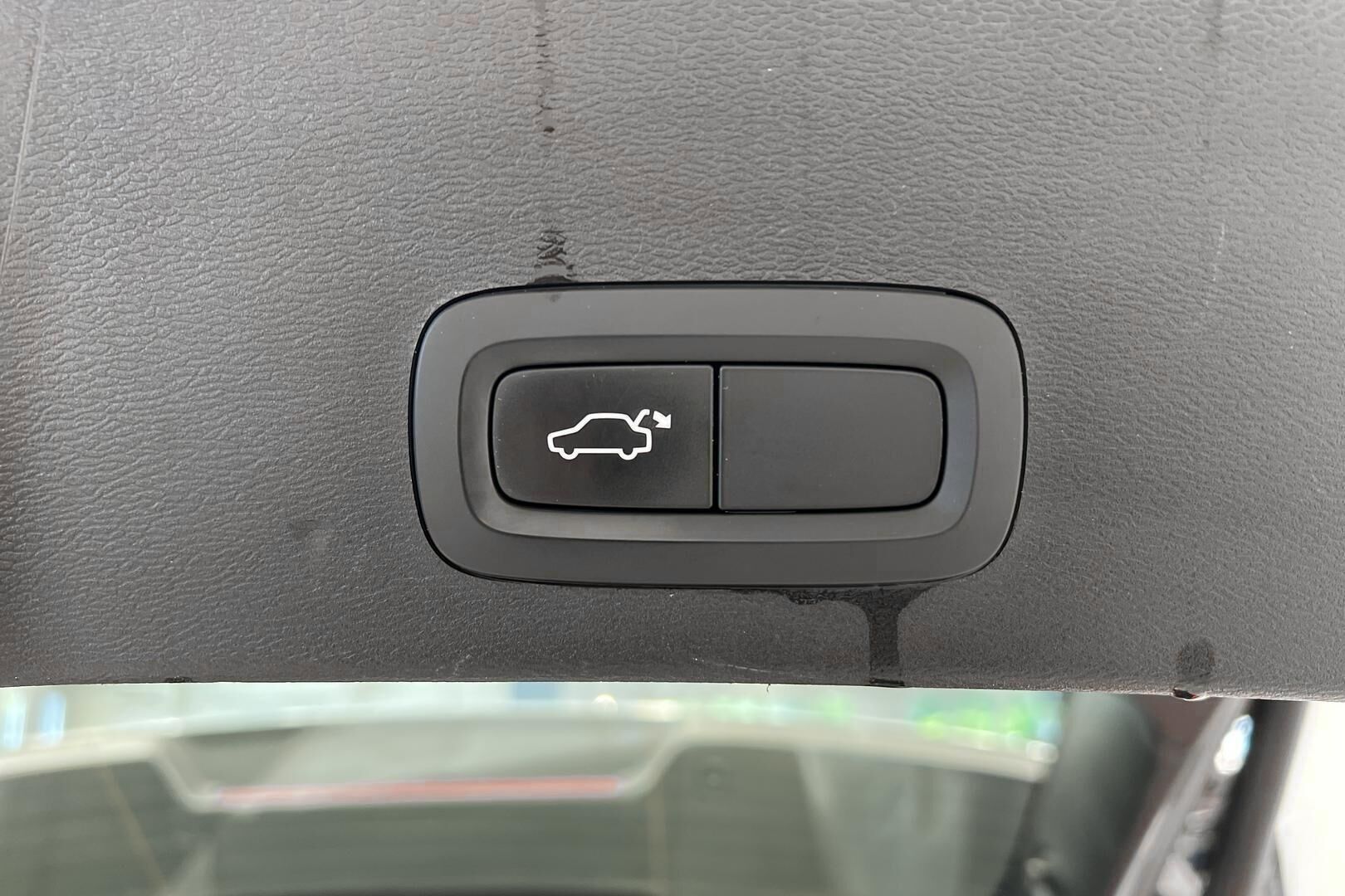 Volvo XC40 iso kuva 22