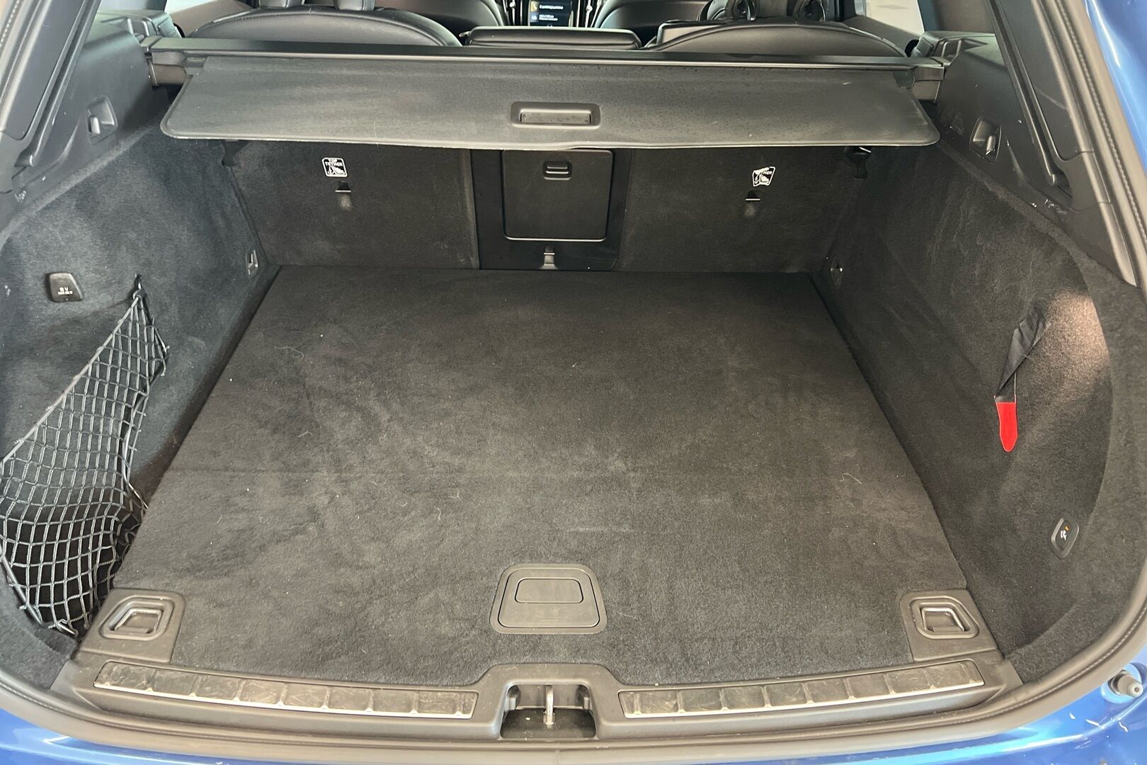 Volvo XC60 iso kuva 10