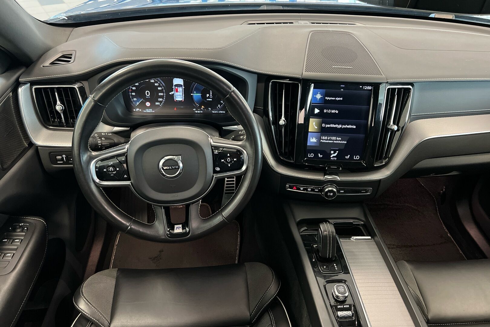 Volvo XC60 iso kuva 15