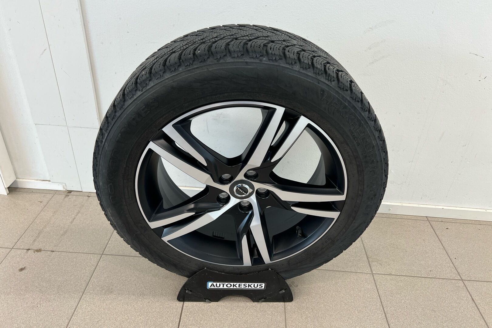 Volvo XC60 iso kuva 26