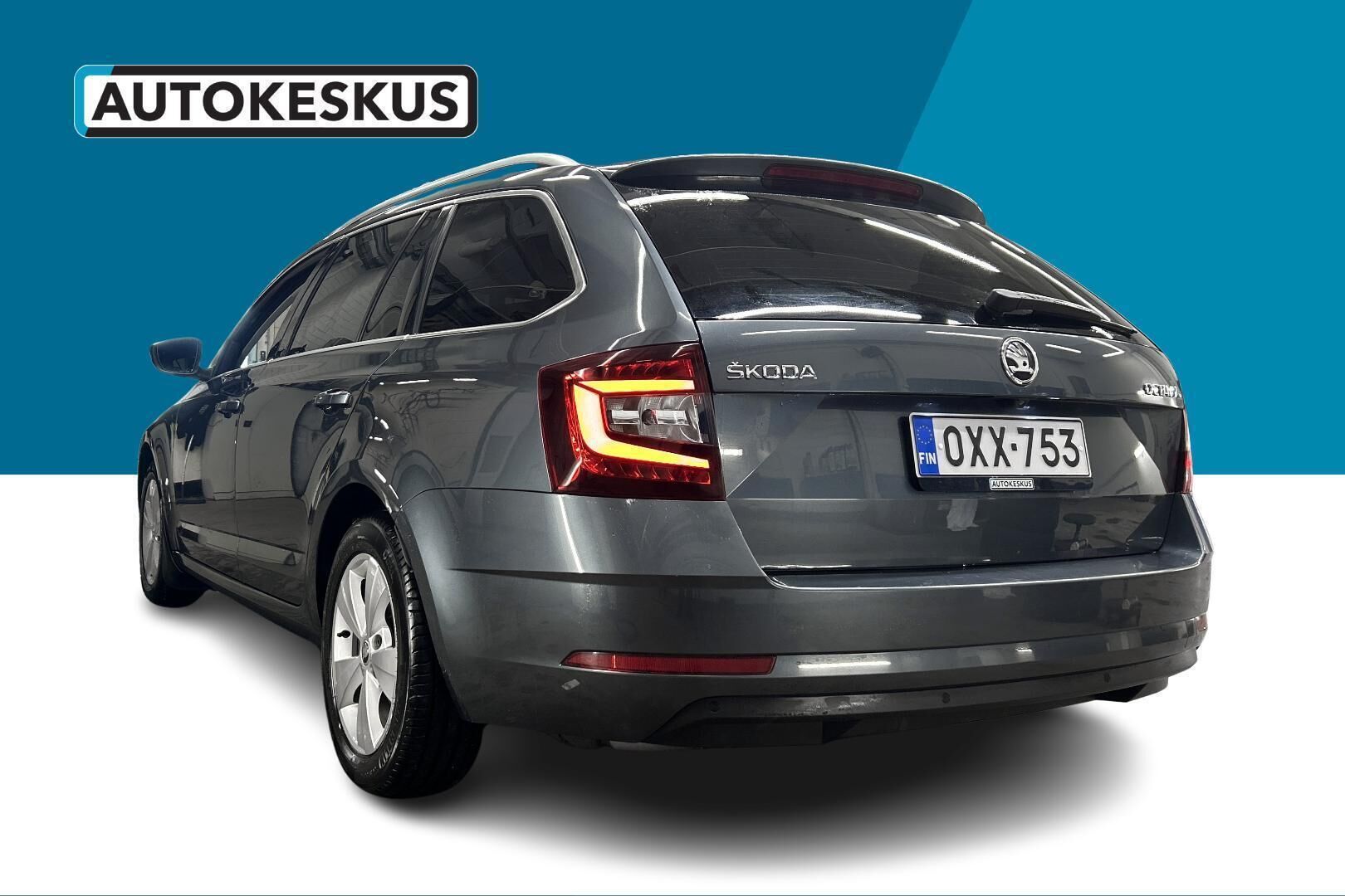 Skoda Octavia iso kuva 6