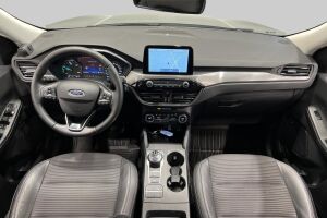 Ford Kuga esikatselu 11