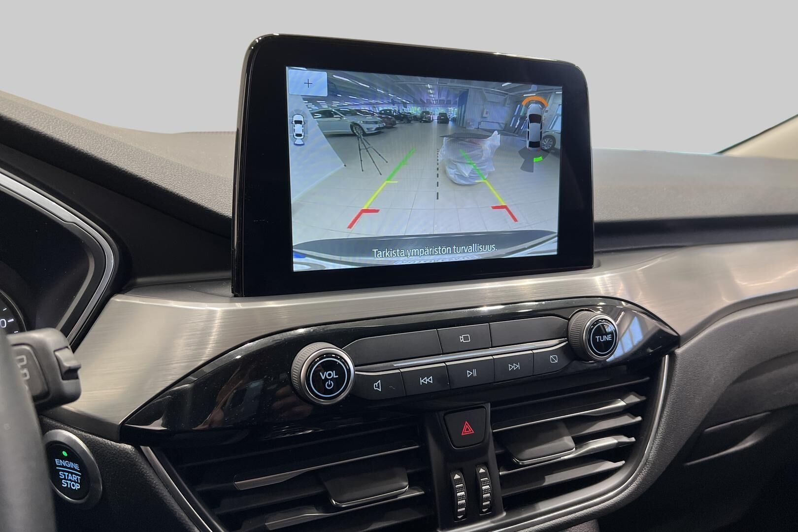 Ford Kuga iso kuva 16