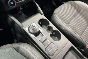 Ford Kuga esikatselu 21